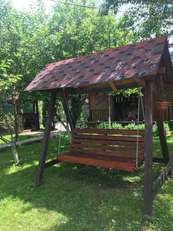 Садиба Диво Квітка Tatariv Exterior foto